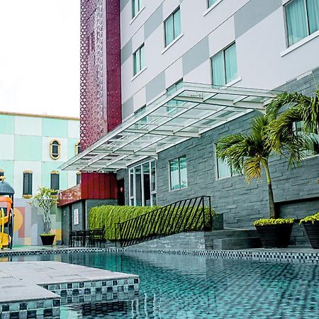 Grand Zuri Pekanbaru Exterior foto